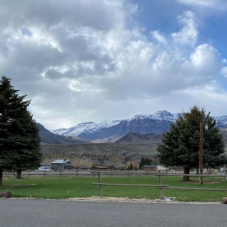 Green Creek Inn And Rv Park Wapiti Exterior foto