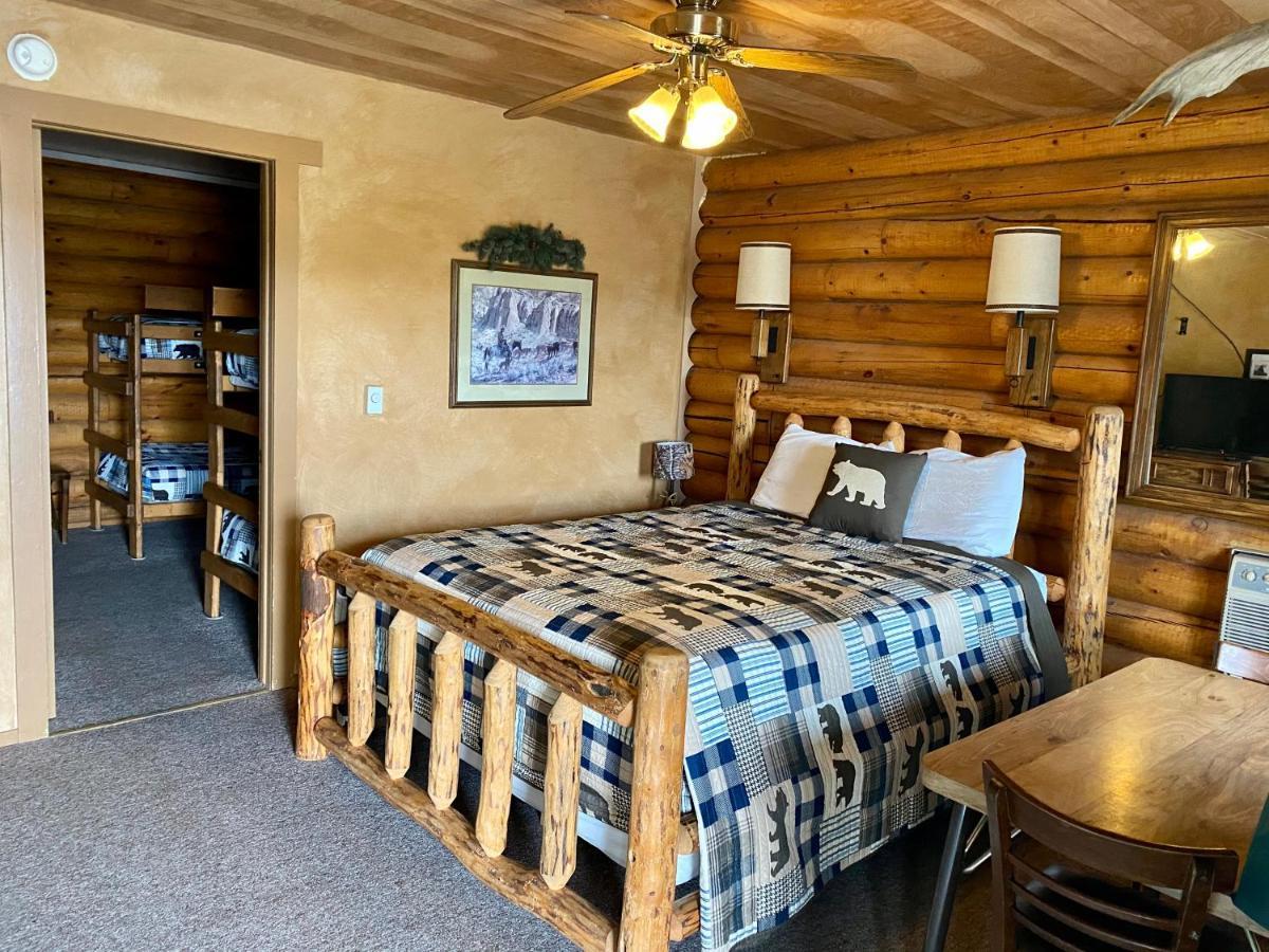 Green Creek Inn And Rv Park Wapiti Exterior foto