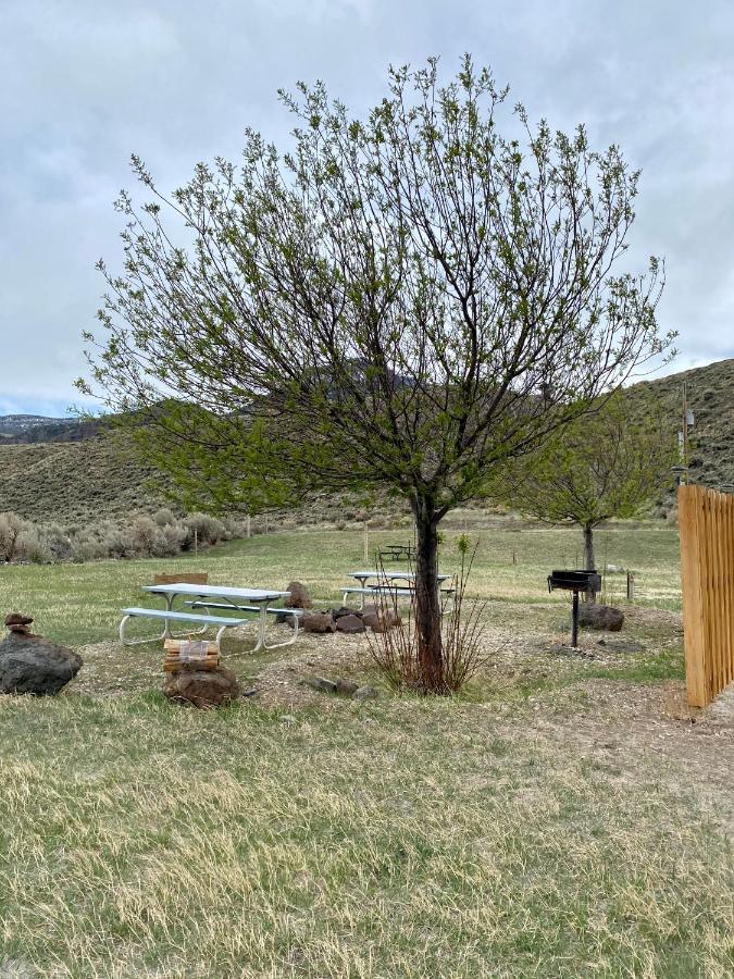 Green Creek Inn And Rv Park Wapiti Exterior foto
