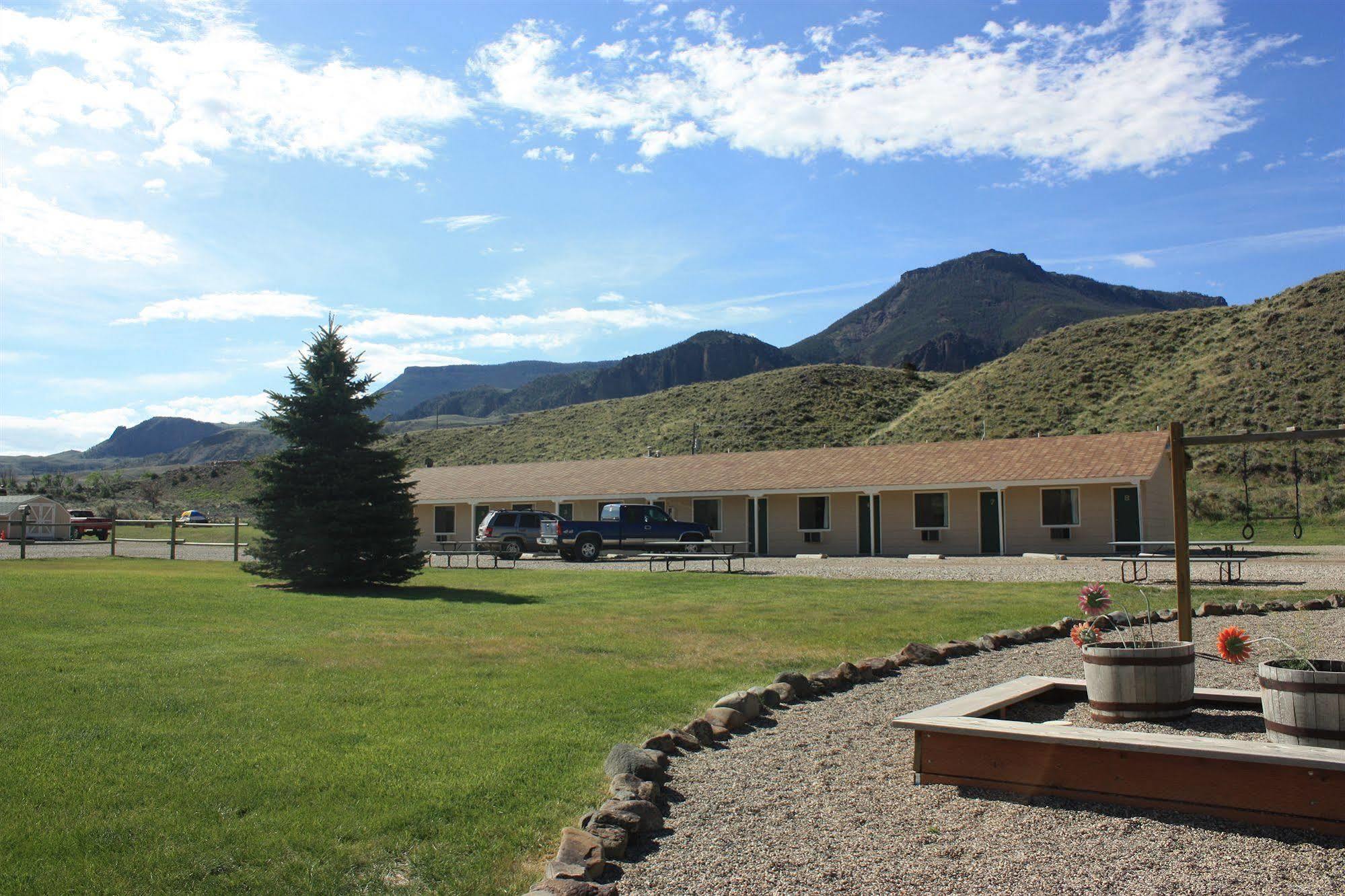 Green Creek Inn And Rv Park Wapiti Exterior foto