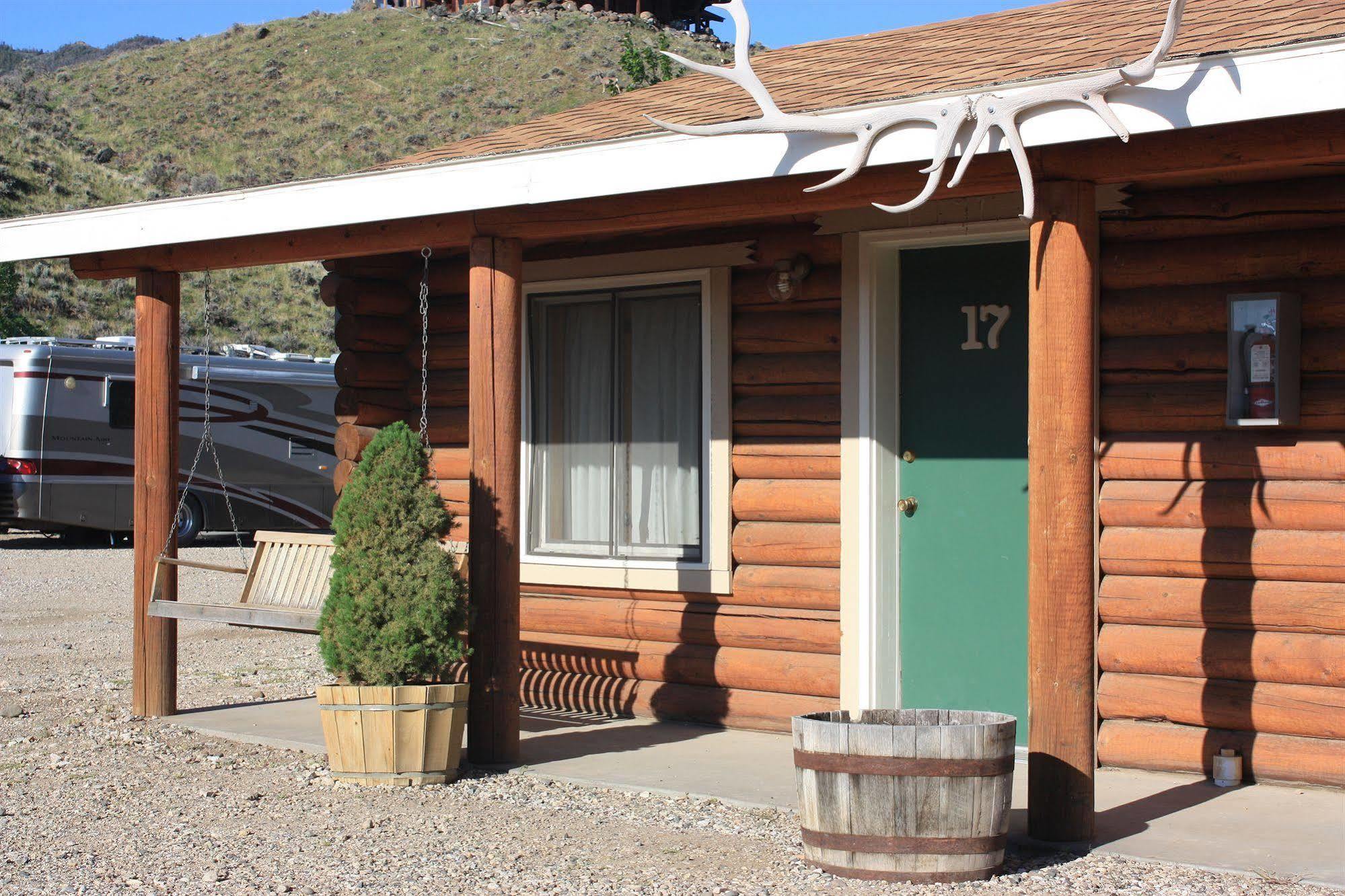Green Creek Inn And Rv Park Wapiti Exterior foto