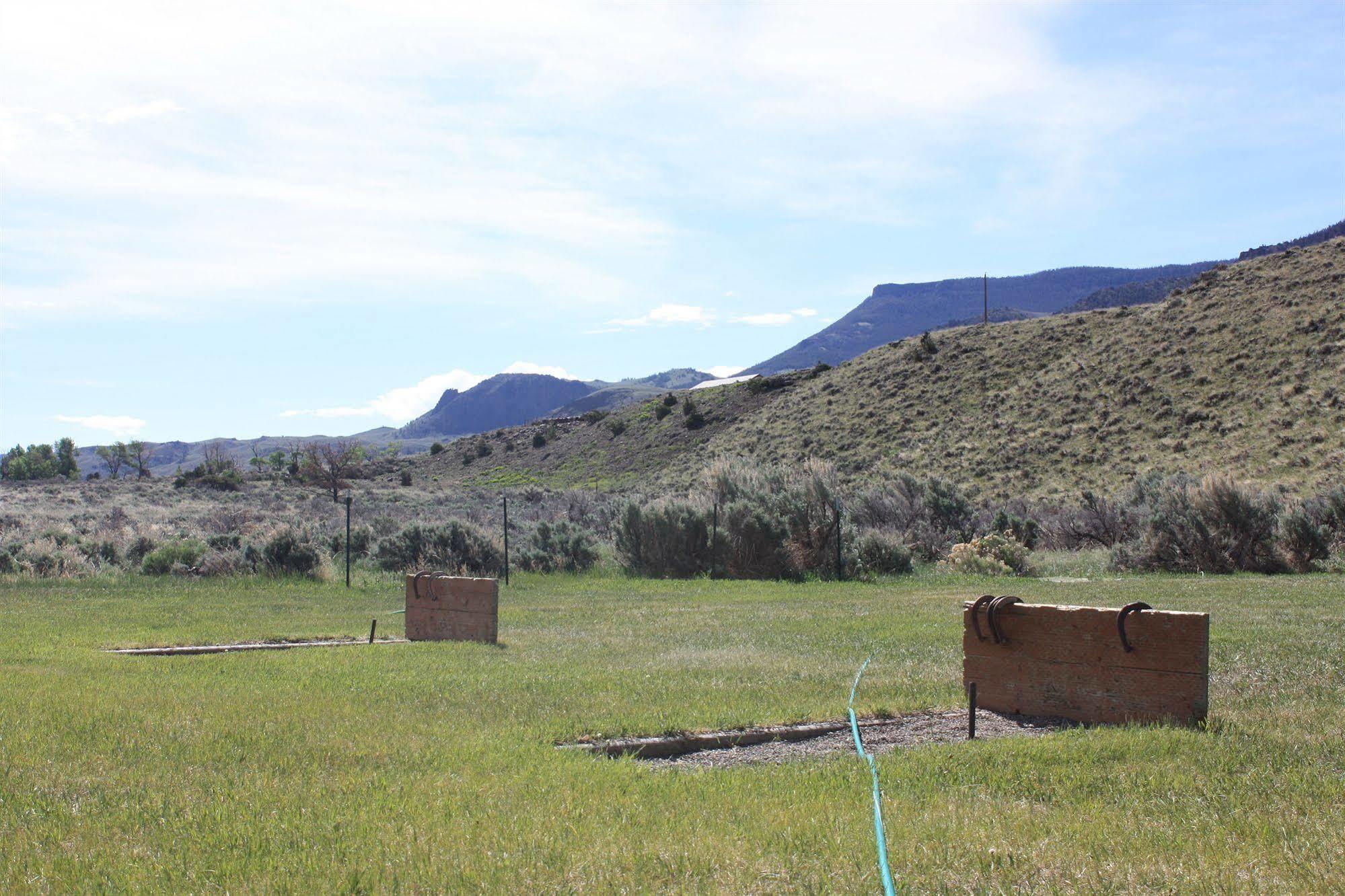 Green Creek Inn And Rv Park Wapiti Exterior foto